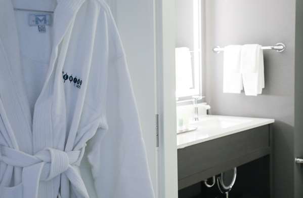  - Rewind Hotel West Des Moines - I-35, Exit 70