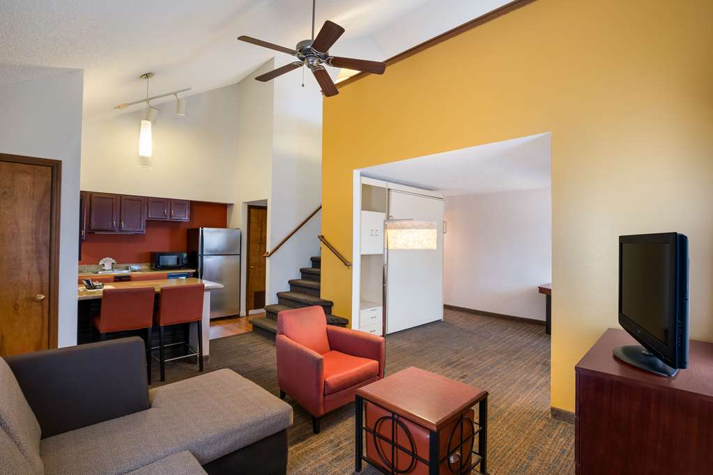 SenS Suites Livermore, SureStay Collection by Best Western-guestroom-Guest Room,Suite,On-Site.jpg