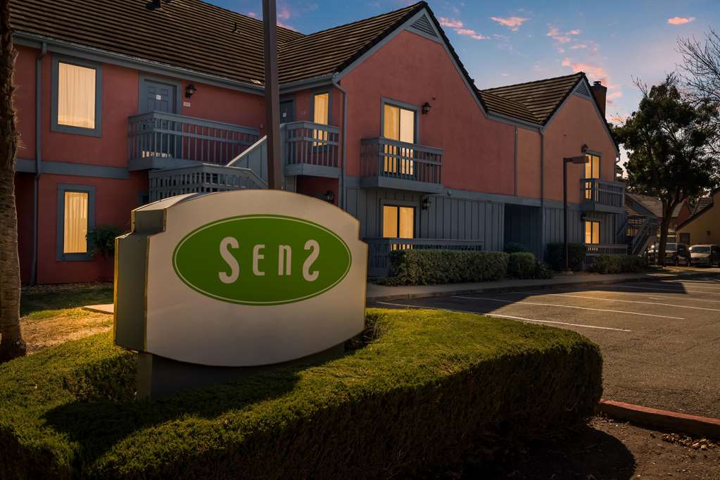 SenS Stes Livermore, SureStay Coll by BW