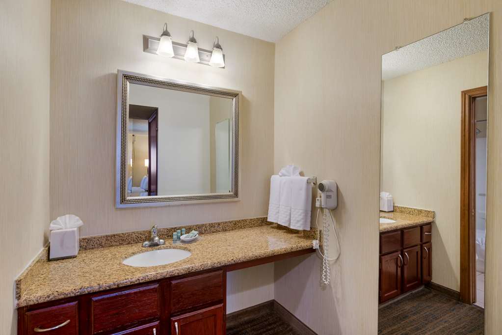 SenS Suites Livermore, SureStay Collection by Best Western-guestroom-Guest Room,Bathroom,On-Site.jpg