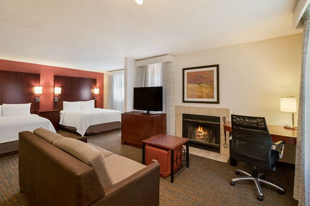 SenS Suites Livermore, SureStay Collection by Best Western-guestroom-Guest Room,On-Site.jpg