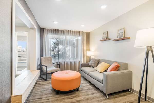  - WoodSpring Suites Colton