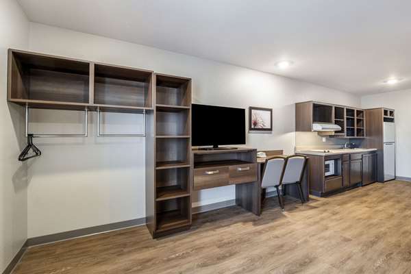  - WoodSpring Suites Colton