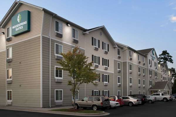 Exterior view - WoodSpring Suites Garden City