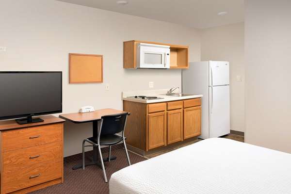 - WoodSpring Suites Garden City
