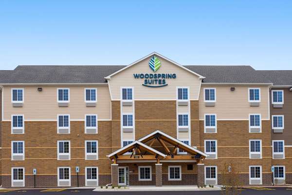 Exterior view - WoodSpring Suites Darien
