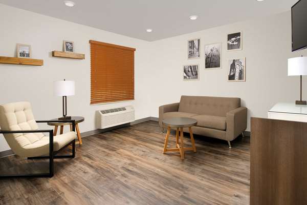  - WoodSpring Suites Darien