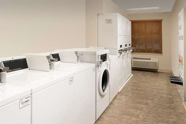 Amenities - WoodSpring Suites Champaign - I-74, Exit 181