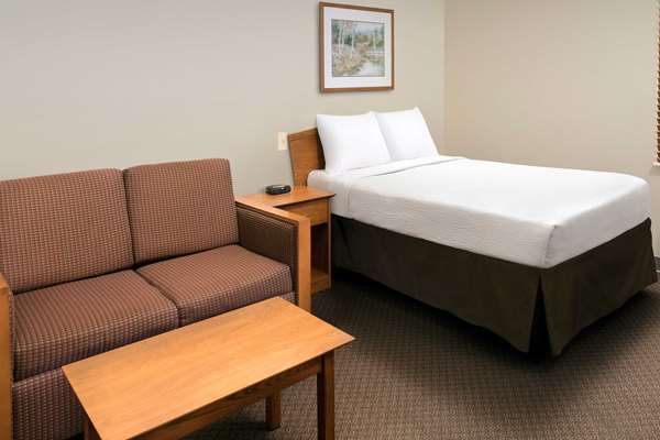  - WoodSpring Suites Champaign - I-74, Exit 181