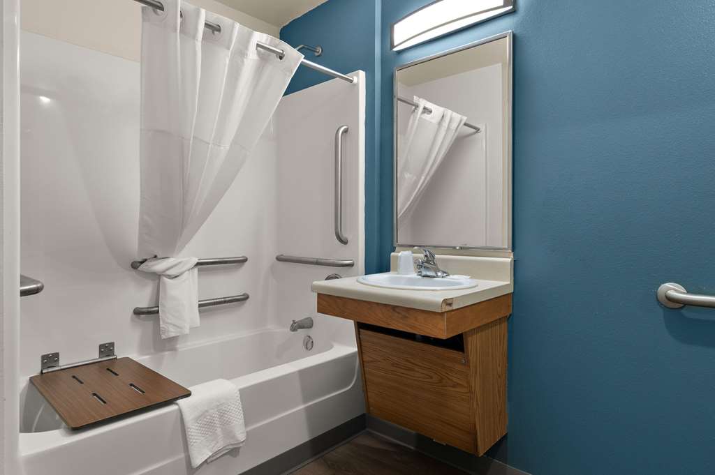 WOODSPRING SUITES CHAMPAIGN NEAR UN-guestroom-Guest Room,Bathroom,On-Site.jpg