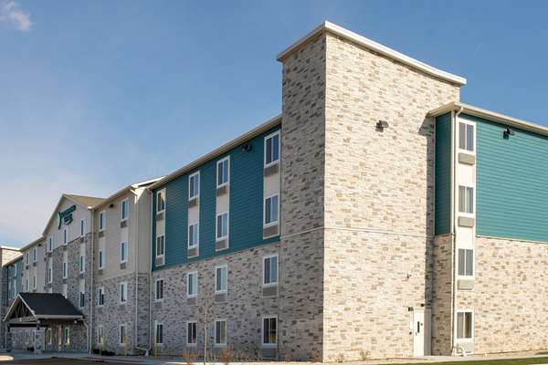 Exterior view - WoodSpring Suites Tinley Park - I-80, Exit 148