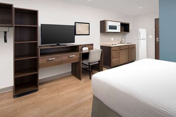  - WoodSpring Suites Tinley Park - I-80, Exit 148