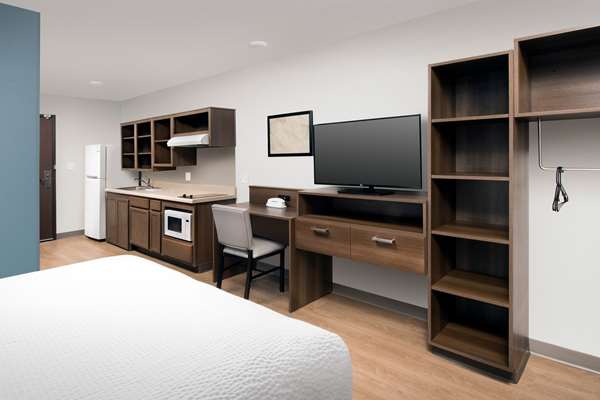  - WoodSpring Suites Tinley Park - I-80, Exit 148