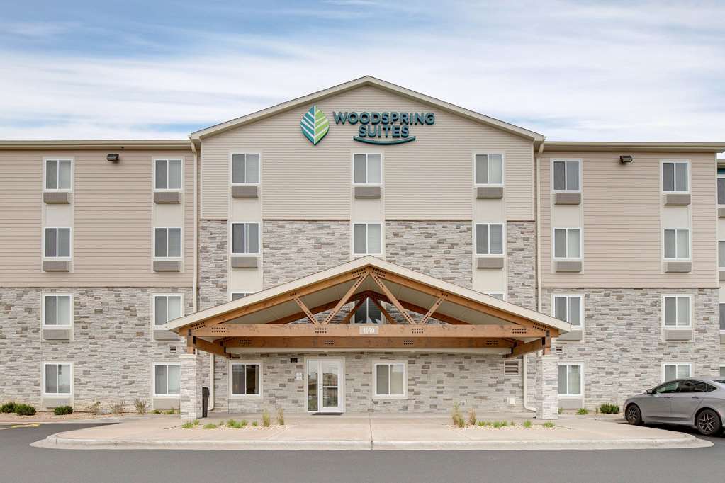 WoodSpring Suites Chicago/Carol Stream