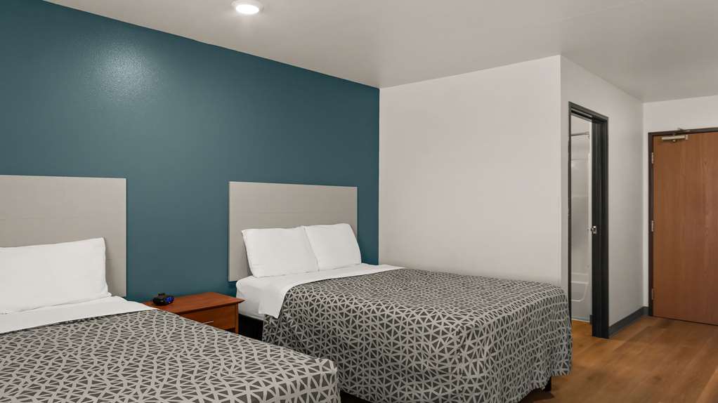 WOODSPRING SUITES EVANSVILLE EAST-guestroom-Guest Room,On-Site.jpg