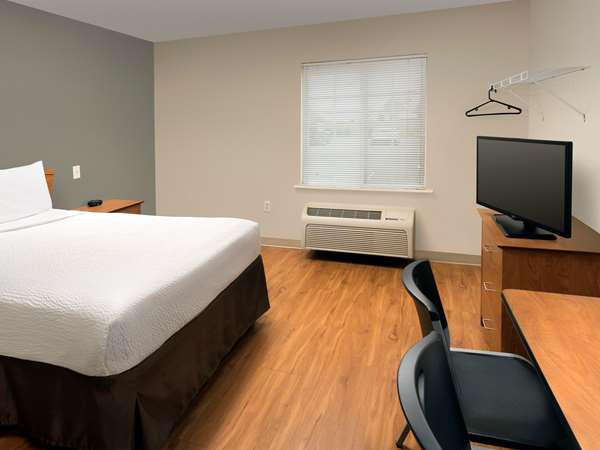  - WoodSpring Suites Clarksville - I-65, Exit 4