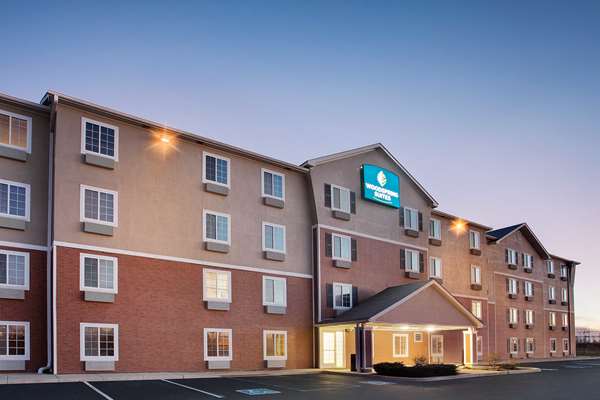 Exterior view - WoodSpring Suites Fort Wayne
