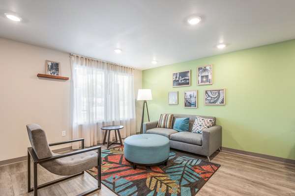  - WoodSpring Suites Midway Chicago