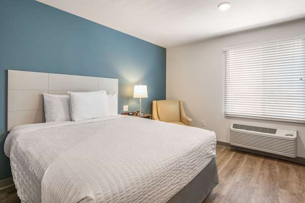  - WoodSpring Suites Midway Chicago