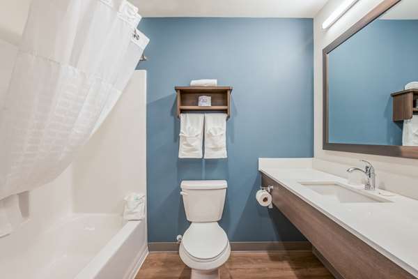  - WoodSpring Suites Midway Chicago