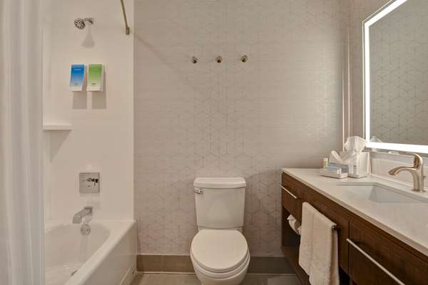  - Home2 Suites by Hilton Midtown Savannah