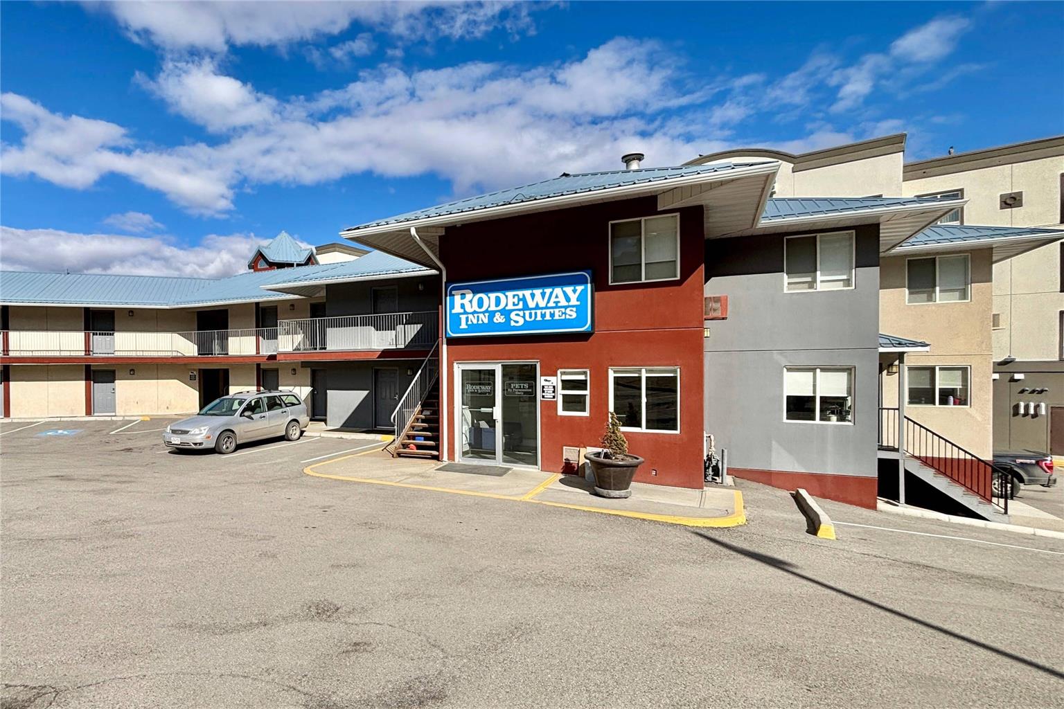 Rodeway Inn & Suites Kamloops