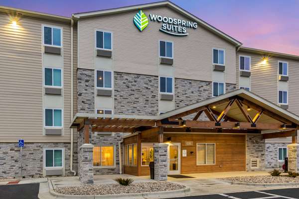 Exterior view - WoodSpring Suites Castleton Indianapolis - I-69, Exit 201