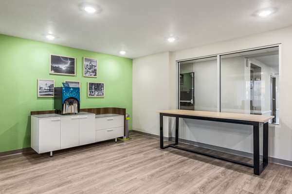  - WoodSpring Suites Castleton Indianapolis - I-69, Exit 201