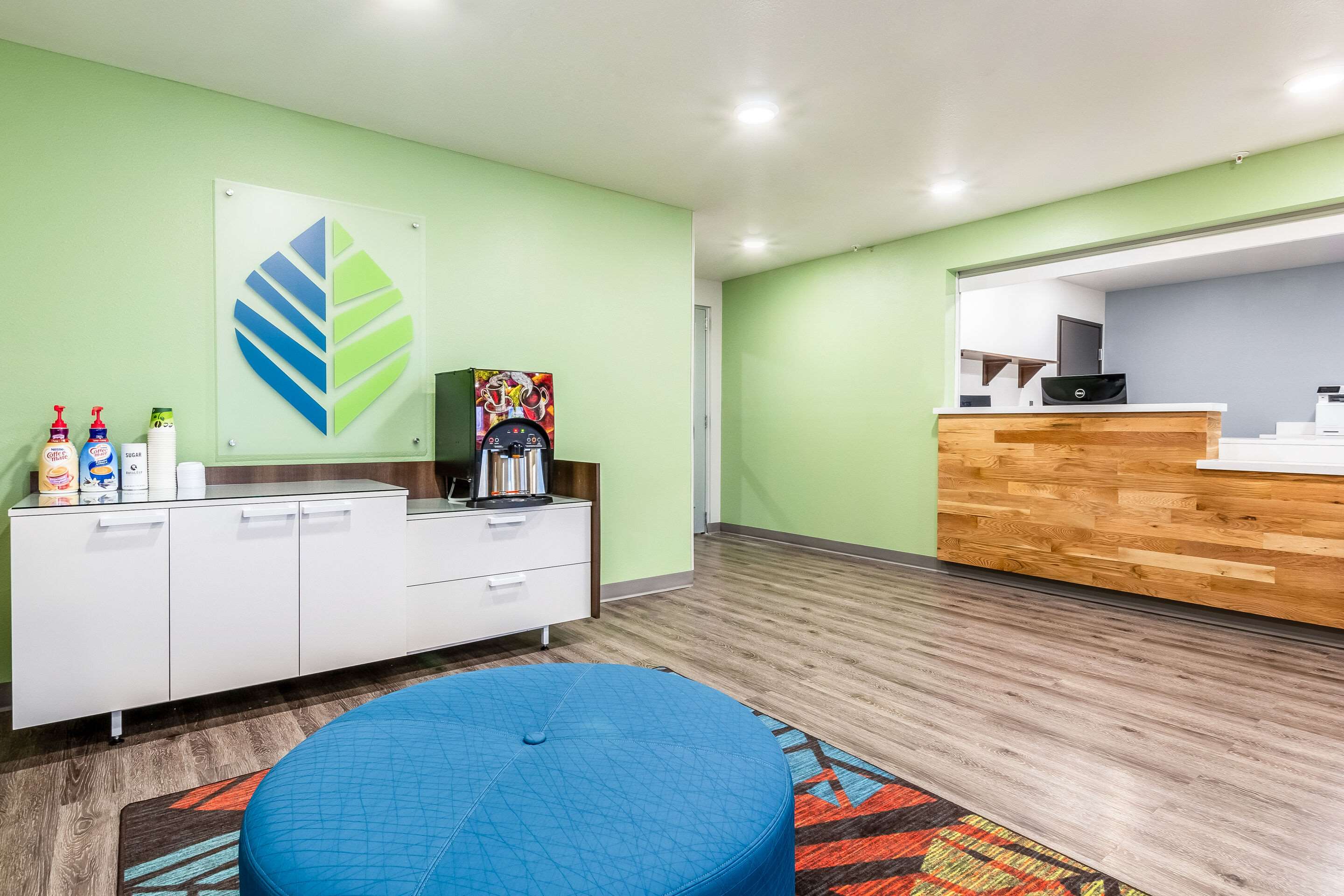 Lobby with sitting area
