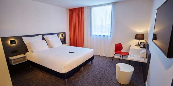 HOTEL KYRIAD COMBS-LA-VILLE - Sénart
