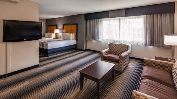  - Best Western Plus Hyde Park Chicago Hotel