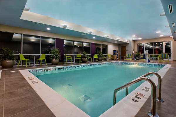 Pool - Home2 Suites by Hilton Hamburg Lexington - I-75, Exit 108