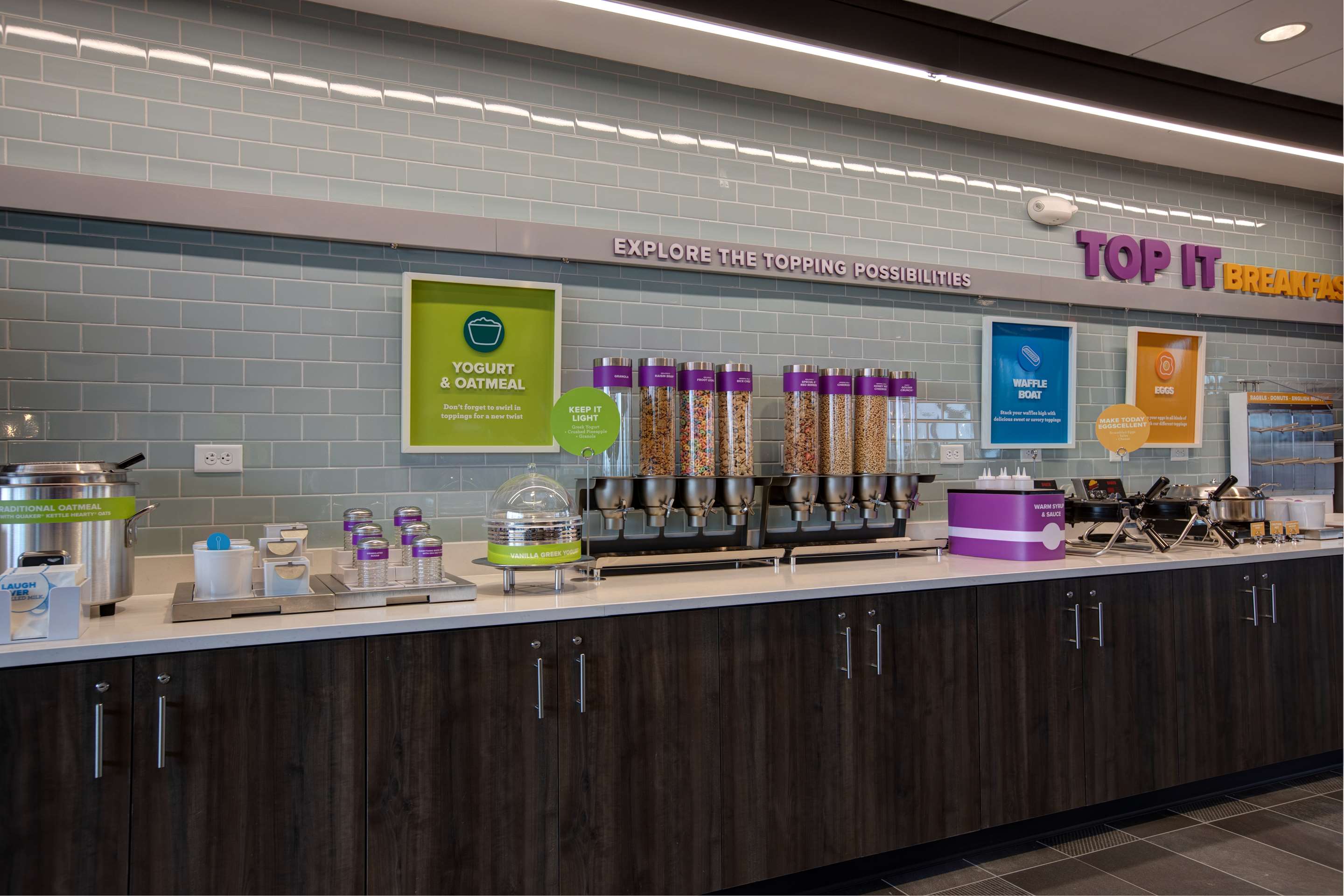 Breakfast Area | Tru by Hilton Manassas