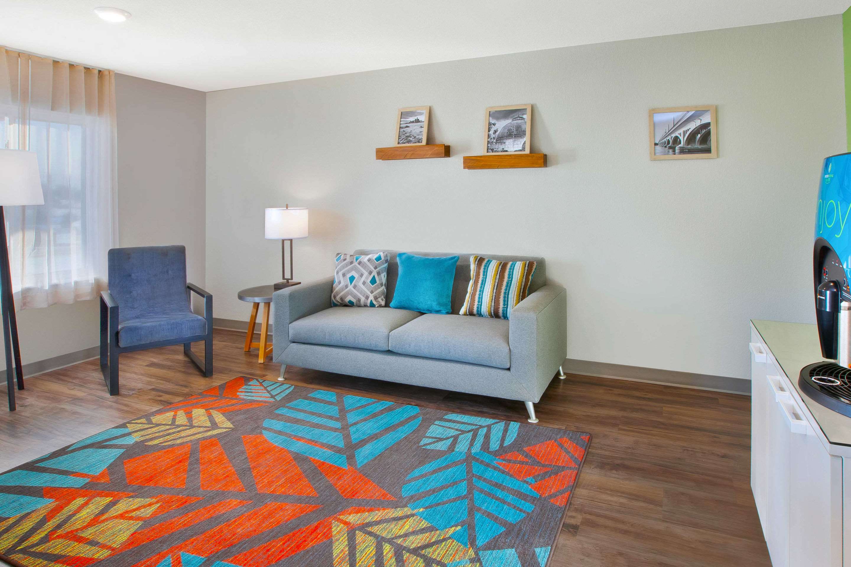 Hotel lobby | Extended Stay America Suites - Detroit - Rochester Hills