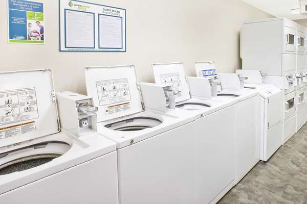 Amenities - WoodSpring Suites Holland