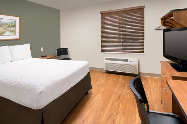  - WoodSpring Suites Arnold - I-55, Exit 191