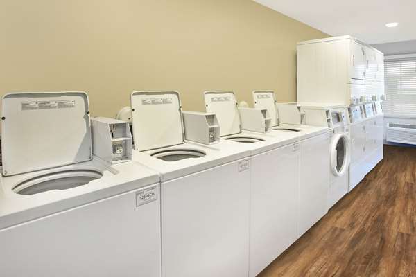 Amenities - WoodSpring Suites St Charles