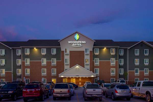 Exterior view - WoodSpring Suites Fargo - I-29, Exit 66