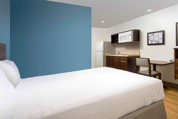  - WoodSpring Suites Fargo - I-29, Exit 66