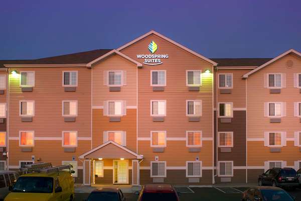 Exterior view - WoodSpring Suites Lincoln