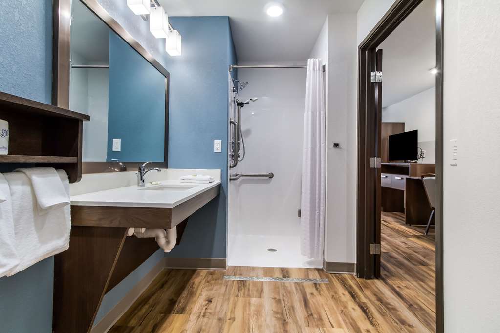 WOODSPRING SUITES HARRISBURG LINGLE-guestroom-Guest Room,Bathroom,On-Site.jpg