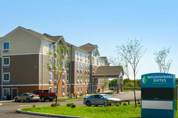 Exterior view - WoodSpring Suites Allentown