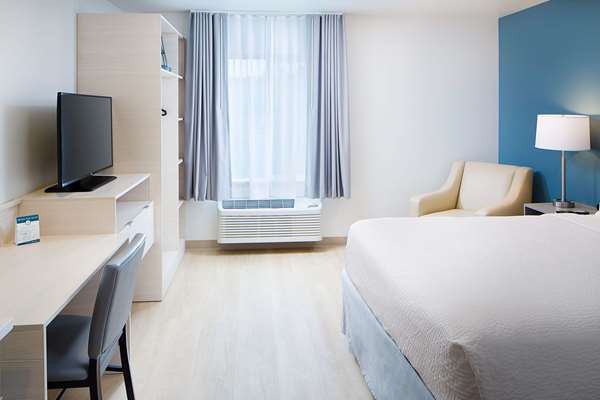  - WoodSpring Suites Everett