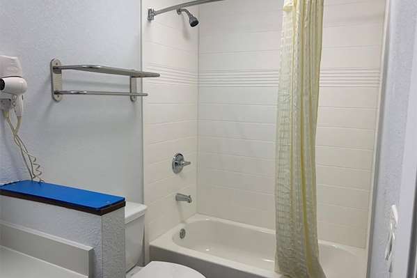  - Days Inn Senatobia - I-55, Exit 265