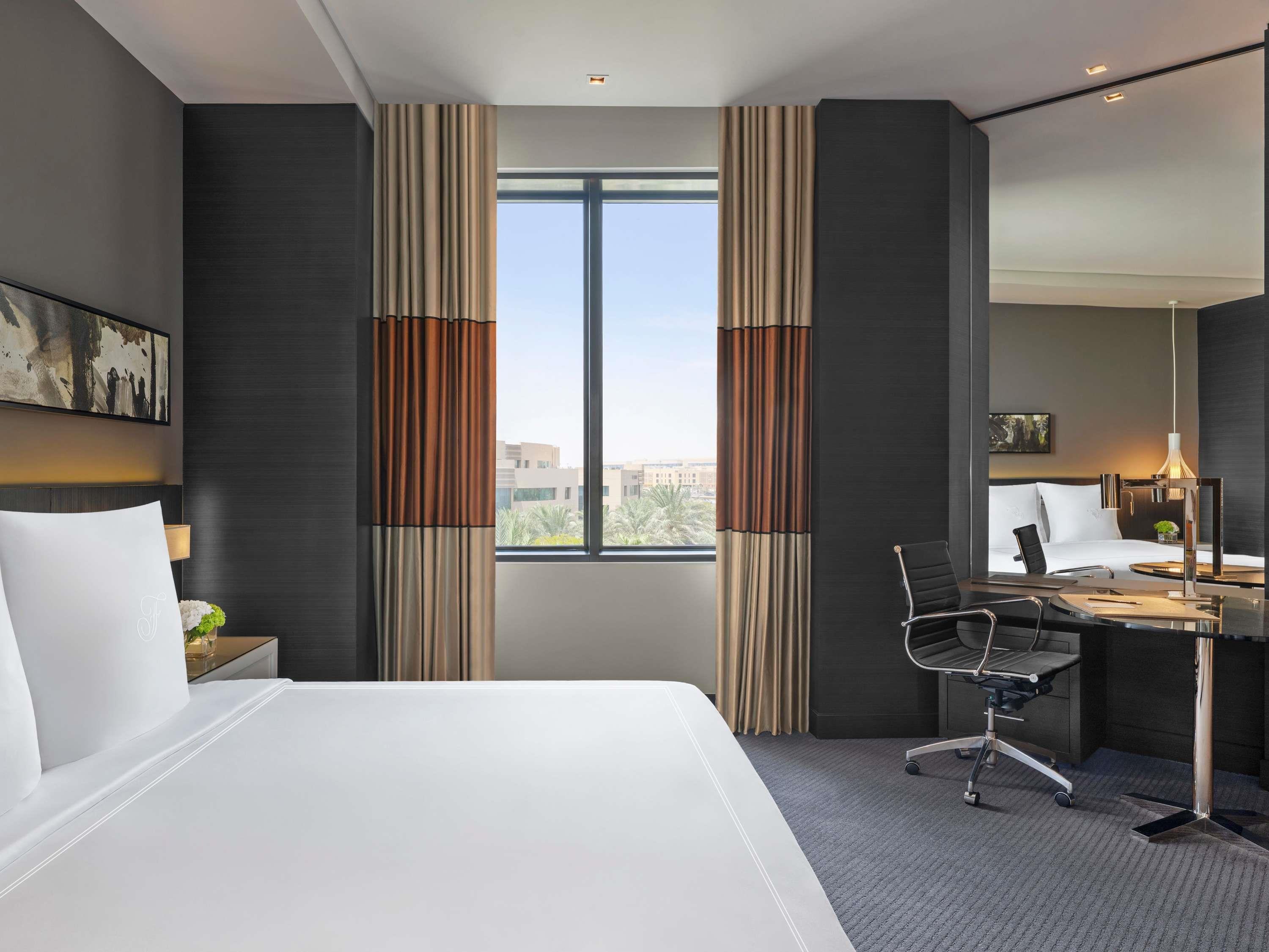 Fairmont Riyadh Room Type - Junior King Suite - Non-Smoking Fairmont Riyadh Room Type - Junior King Suite - Non-Smoking