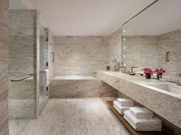 Suite - Fairmont Century Hotel Plaza Los Angeles