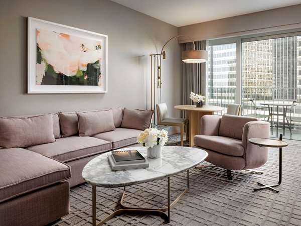 Suite - Fairmont Century Hotel Plaza Los Angeles