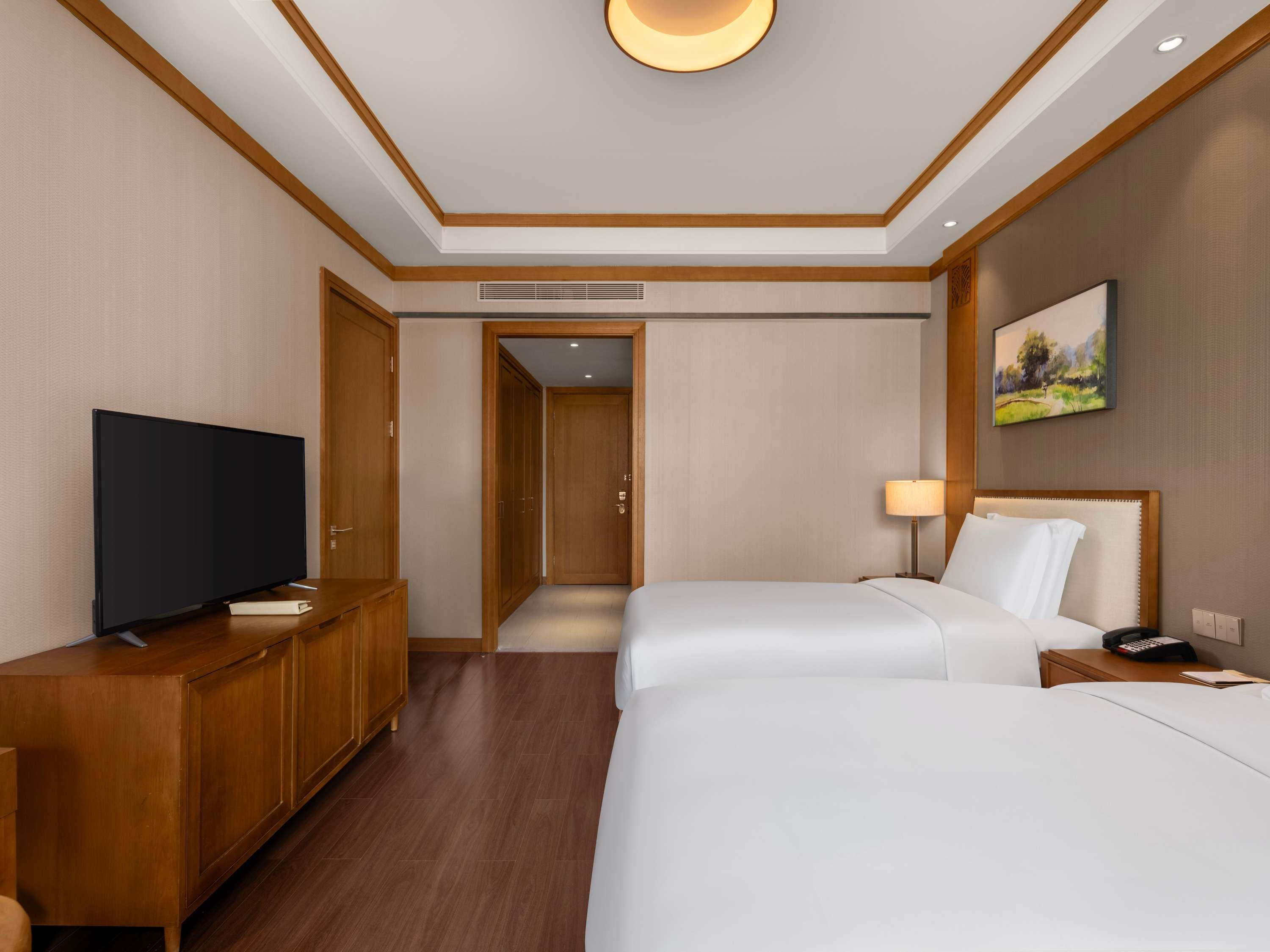 Swissotel Resort Changbaishan Room Type - Swiss Advantage Twin Bed Room, Mountain View