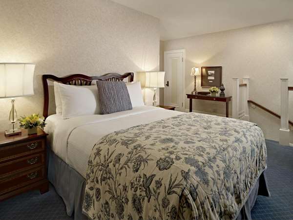 Suite - Fairmont Hotel MacDonald Edmonton