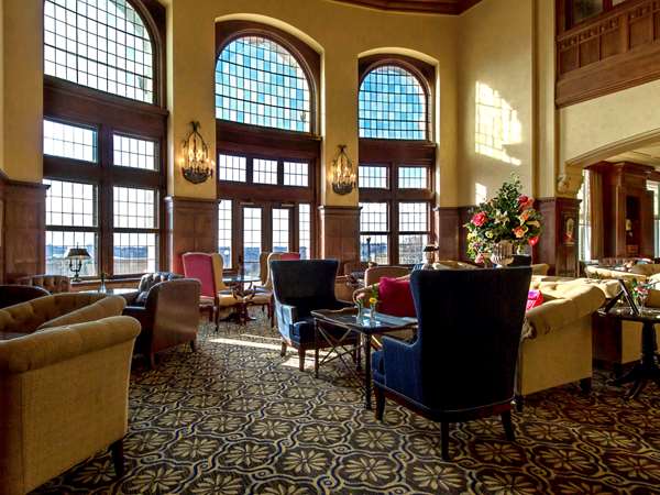 Restaurant - Fairmont Hotel MacDonald Edmonton